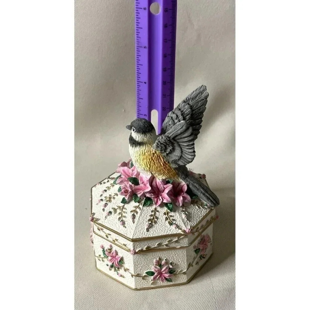 Holsted House Chickadee Bird Music Jewelry Box Wings‎ of Love 2001 Vintage